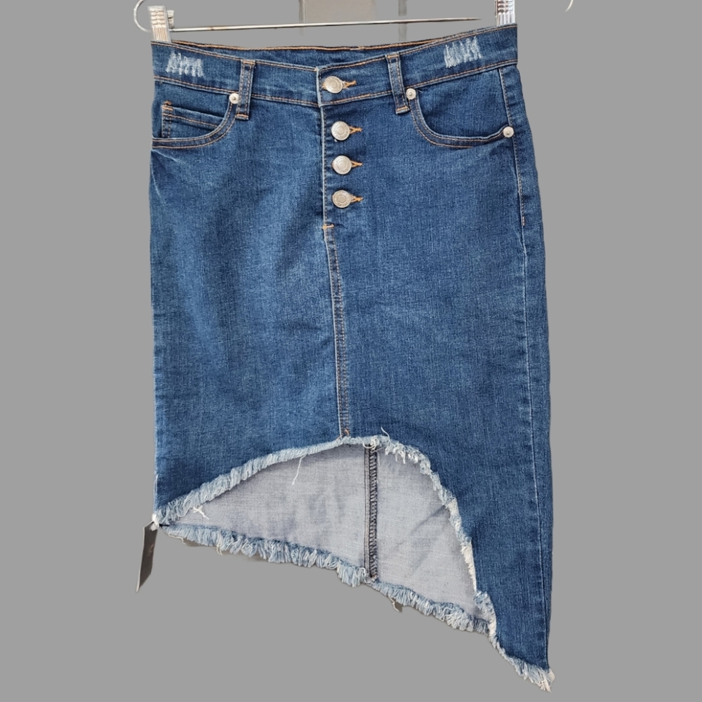 SIGNATURE Jean Skirt Distressed